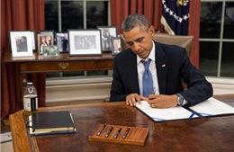Tổng thống Mỹ ký luật ngân sách tài khóa mới